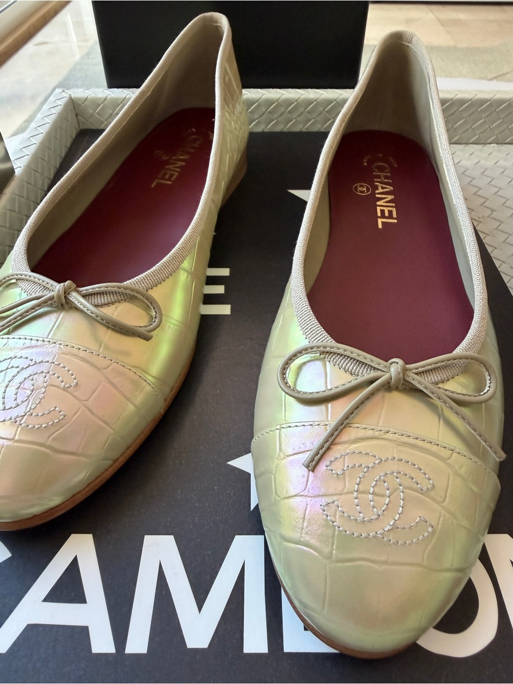 Chanel 26K Yellow Crocodile Croc Embossed Iridescent Cap Toe Ballet Flats 37 - Picture 6 of 15